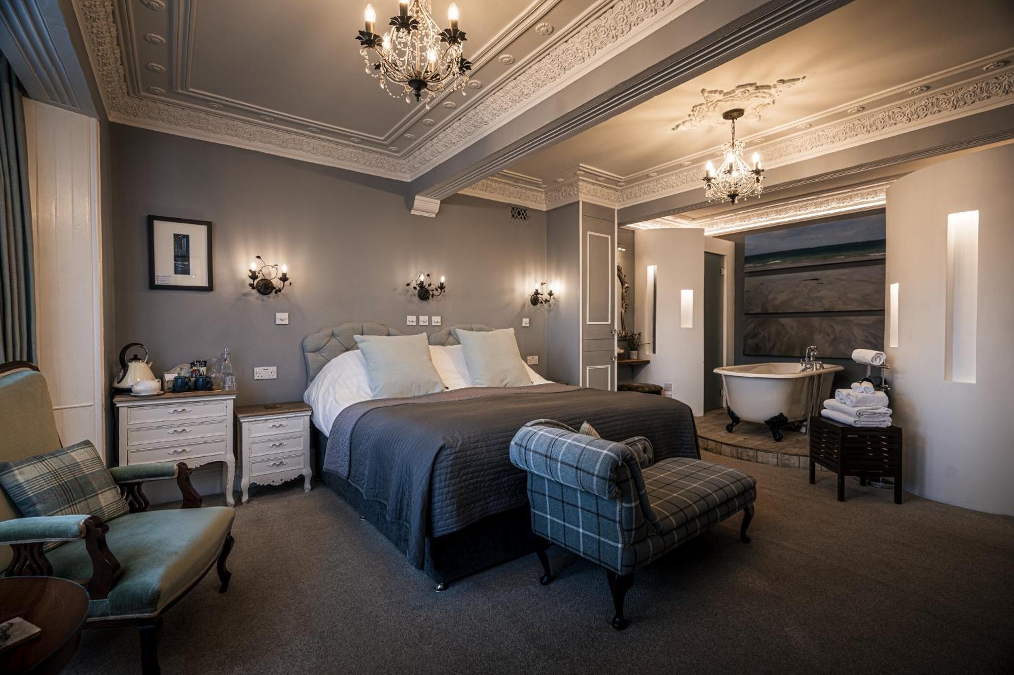 Alamo 4* Glasgow
