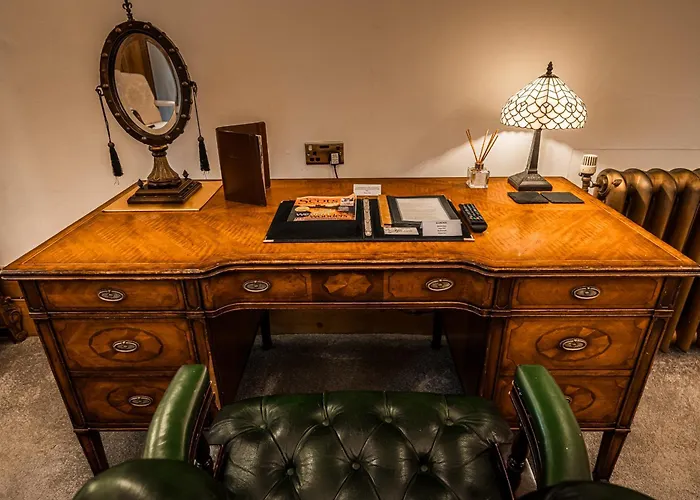 The Alamo Guest House